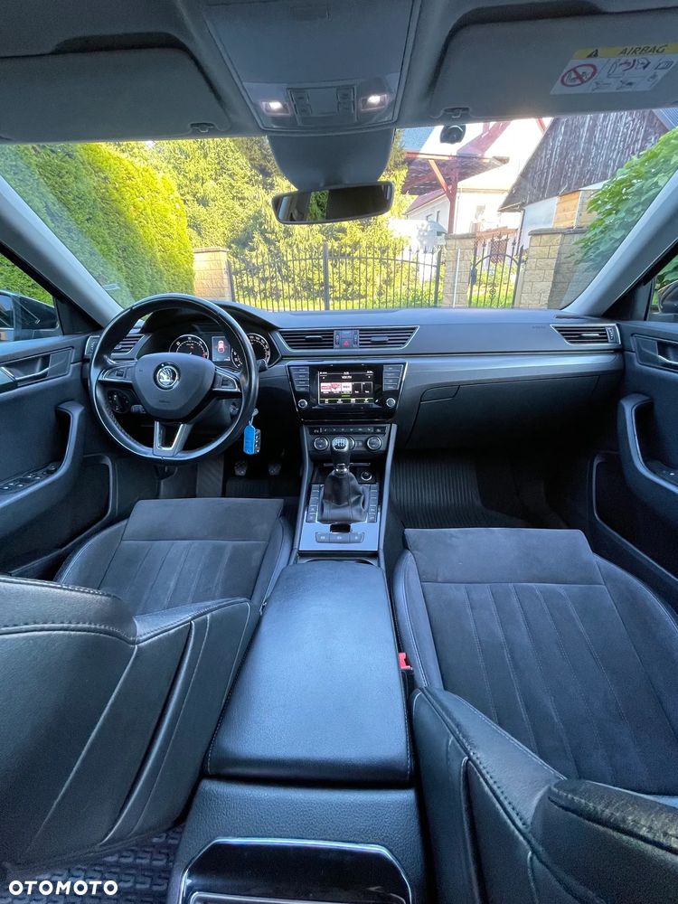 Skoda Superb 1.6 TDI Style Greenline - 11