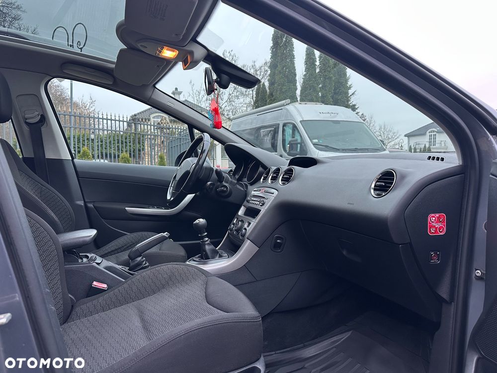 Peugeot 308 HDi FAP 110 Family - 9