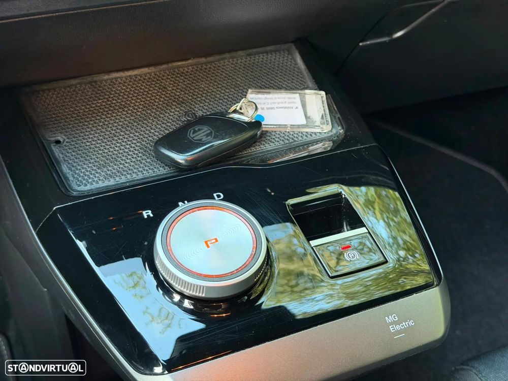 MG MG4 77 kWh Extended Range Luxury - 18