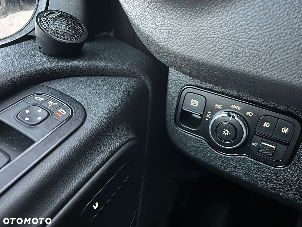 Mercedes-Benz SPRINTER - 22