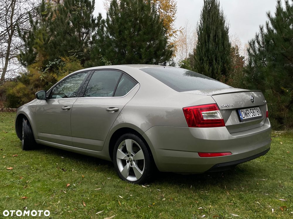 Skoda Octavia 1.8 TSI Elegance DSG - 11