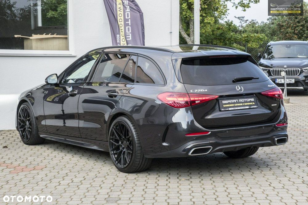 Mercedes-Benz Klasa C 220 d 4Matic T 9G-TRONIC AMG Line - 15