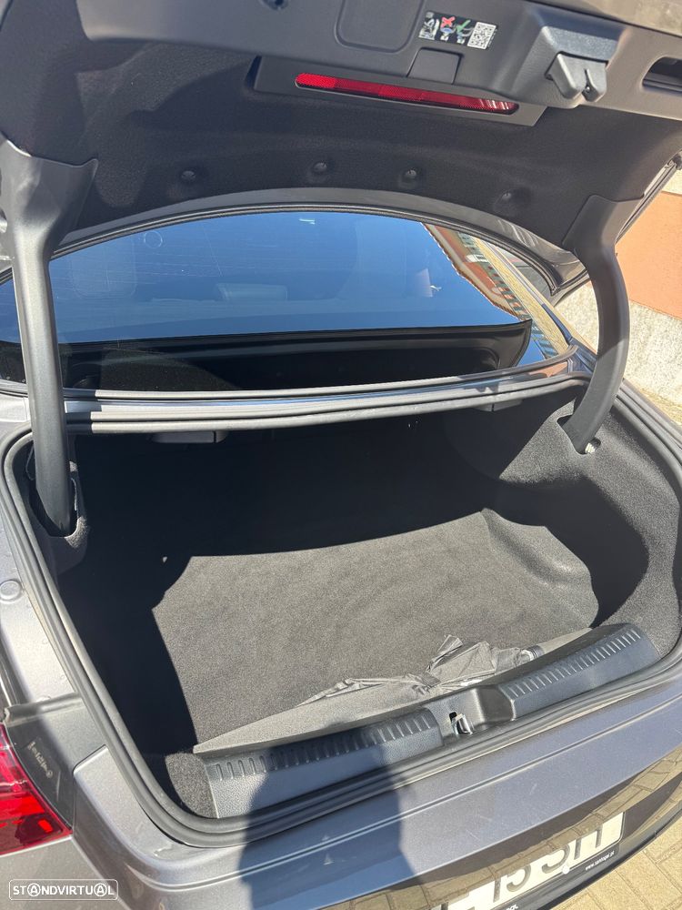 Mercedes-Benz CLA 250 - 4