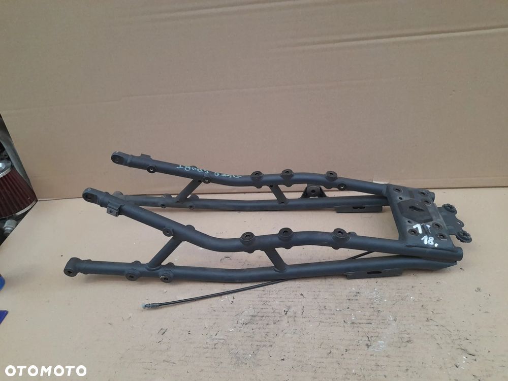 TRIUMPH TIGER SPORT 1050 16- STELAŻ TYŁ - 1