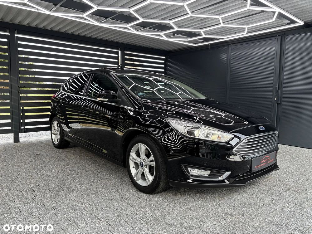 Ford Focus - 33