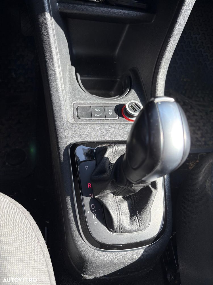 Volkswagen up! Max - 10