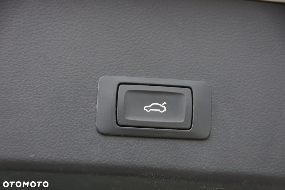 Audi A6 Avant 2.0 TDI Ultra - 33