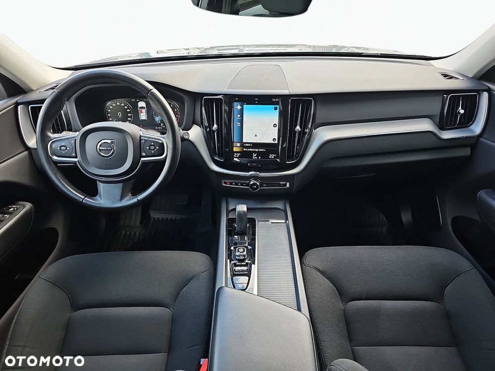 Volvo XC 60 B4 B Momentum Pro - 9