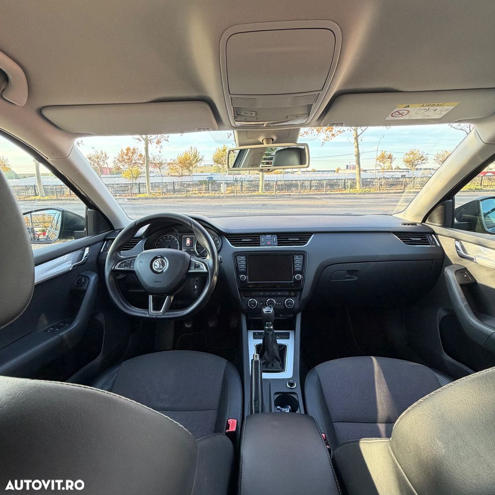Skoda Octavia 1.6 TDI GREENLINE - 10
