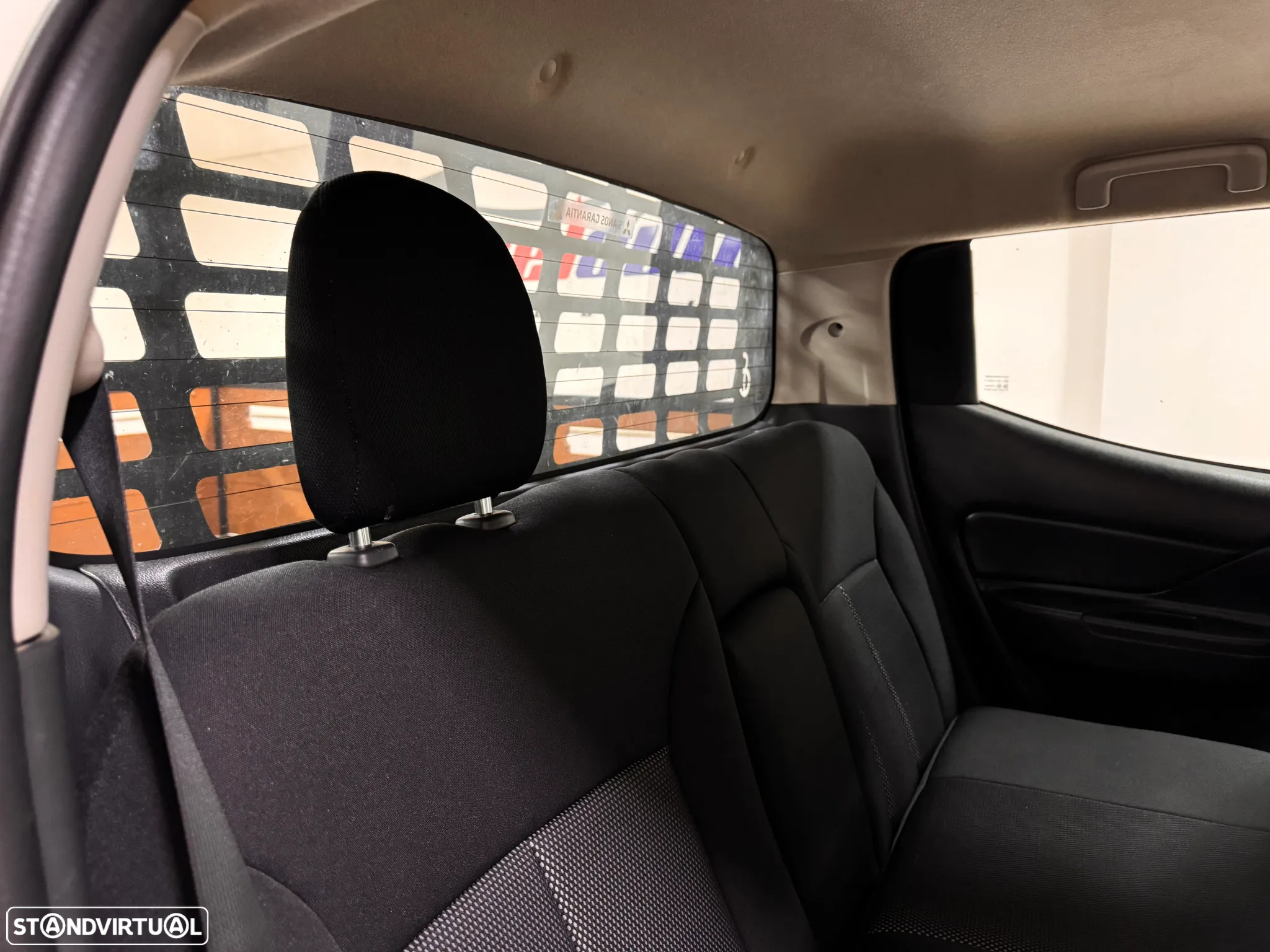 Mitsubishi L200 2.3 DI-D Space Cab Invite 4WD 3L IVA DEDUTIVEL - 32