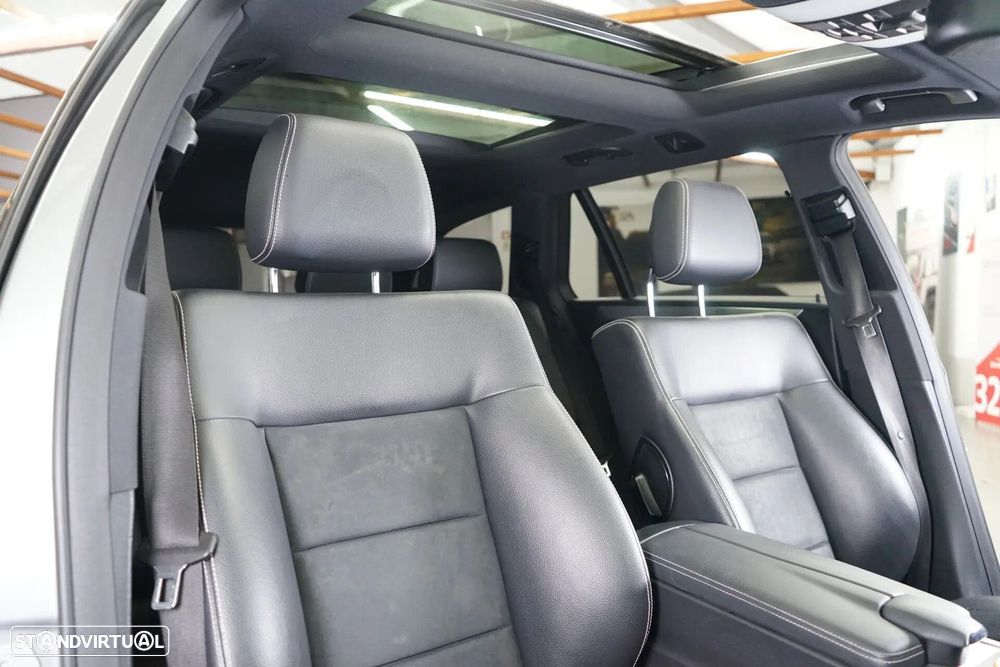 Mercedes-Benz E 220 CDi Avantgarde BlueEfficiency Auto - 38