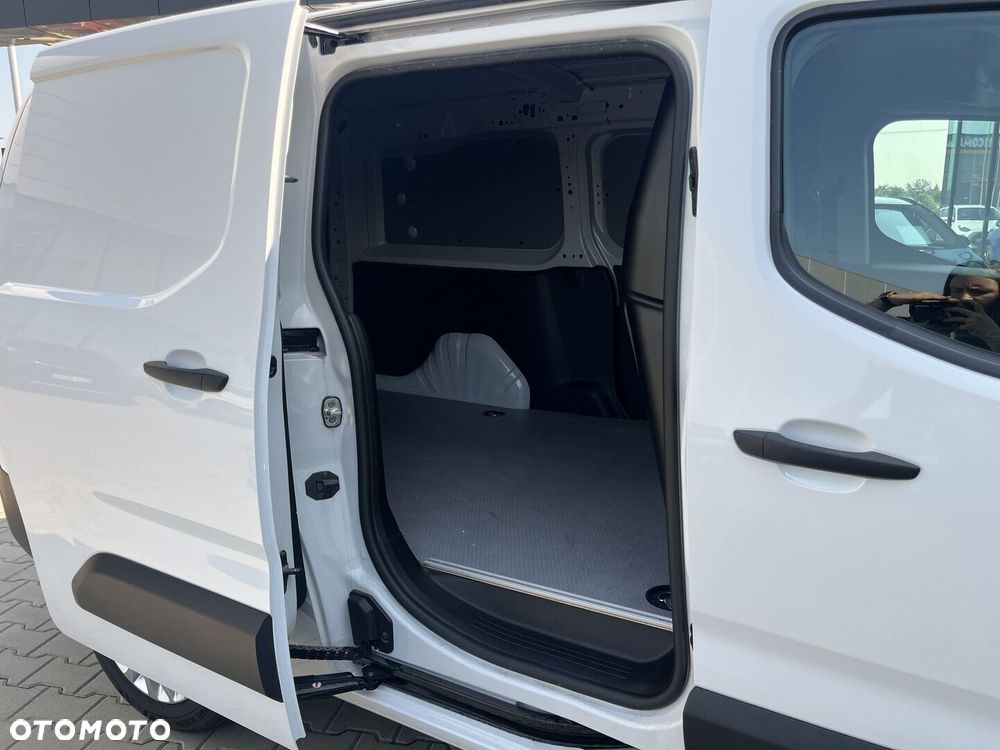 Toyota PROACE CITY - 21