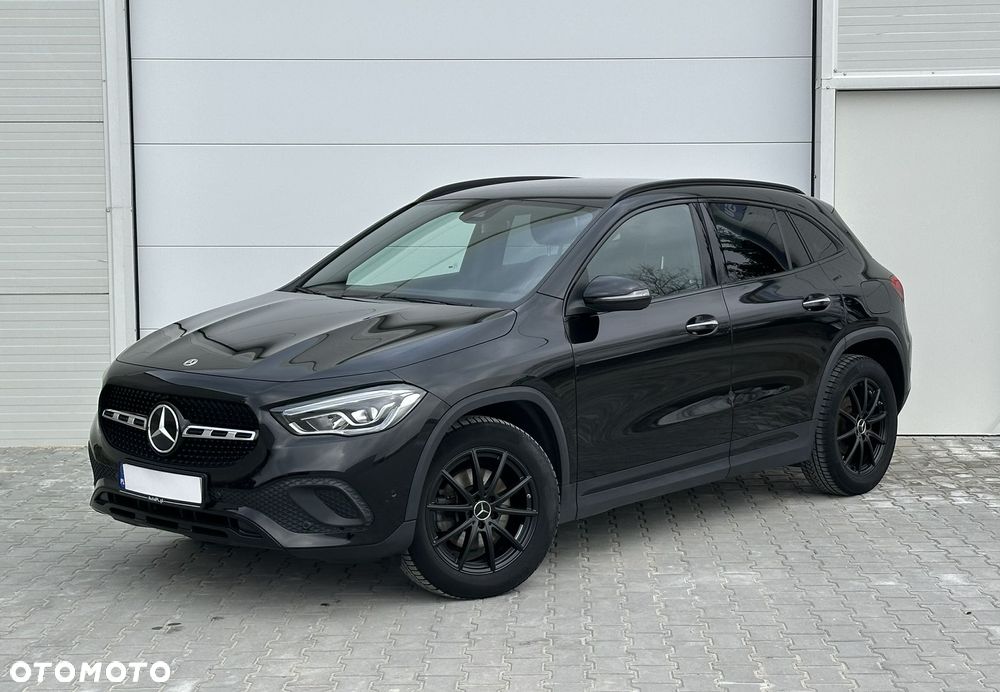 Mercedes-Benz GLA 200 4-Matic Progressive - 2