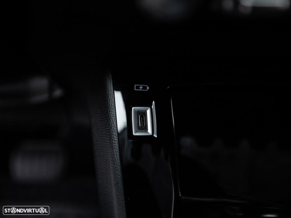 Peugeot e-2008 50 kWh Allure Pack - 15