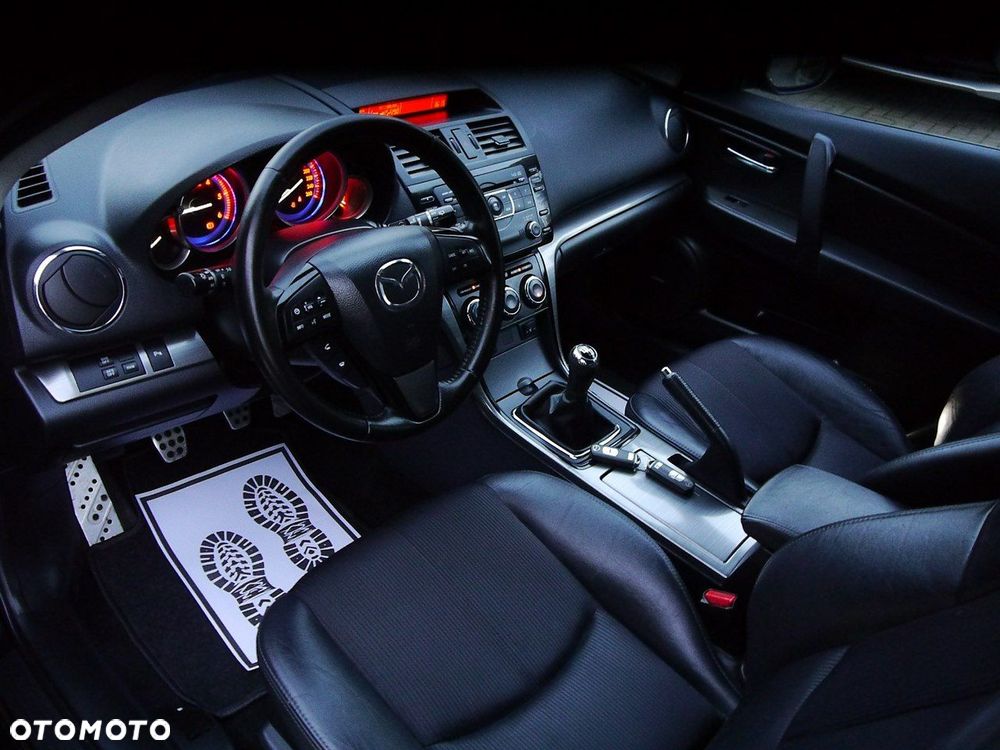 Mazda 6 2.2 CD Exclusive + - 14