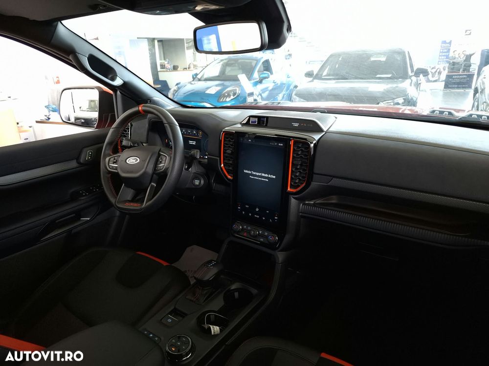 Ford Raptor - 12