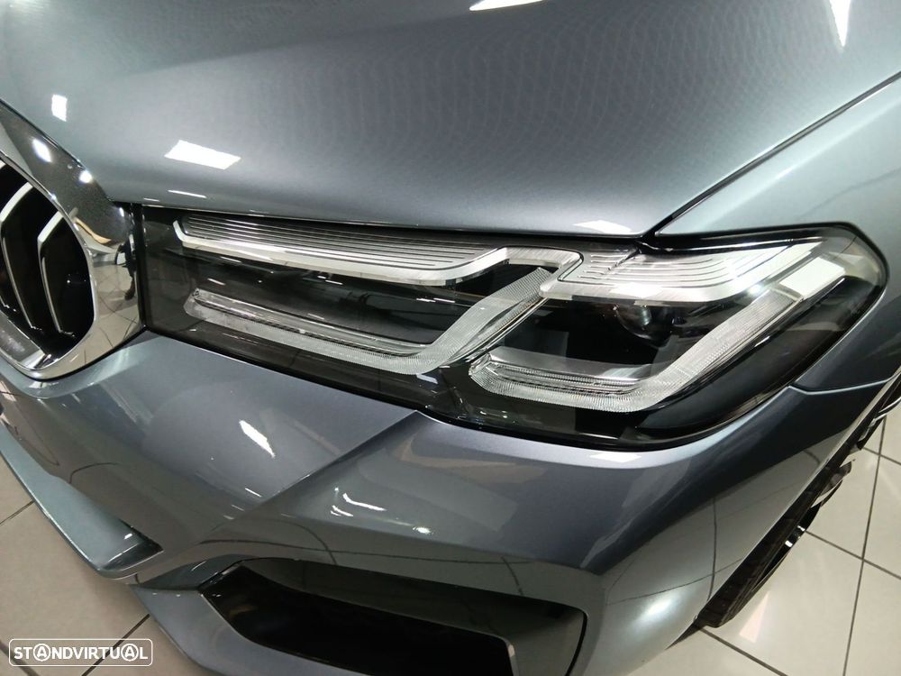 BMW 520 e Pack M - 17