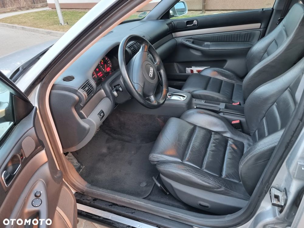 Audi A4 Limousine - 38