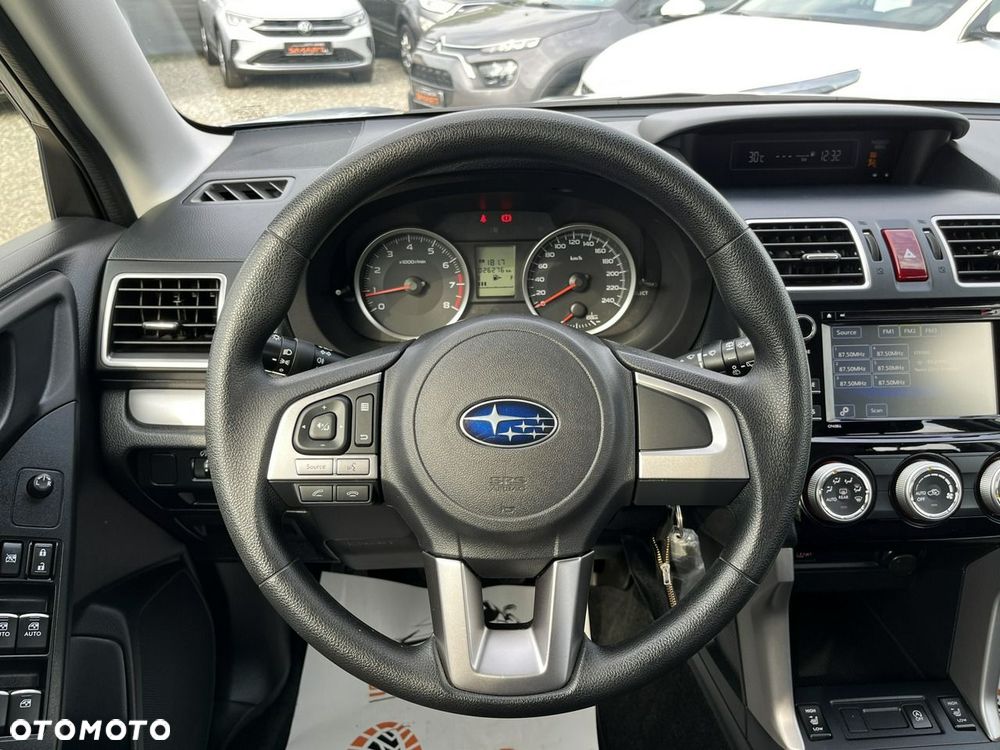 Subaru Forester 2.0 i Active - 11