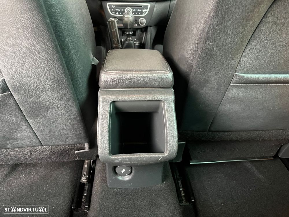 Renault Mégane Sport Tourer 1.5 dCi Comfort SS - 30