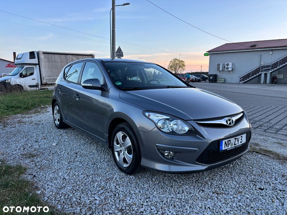 Hyundai i30 1.6 CRDi FIFA WM Edition - 2