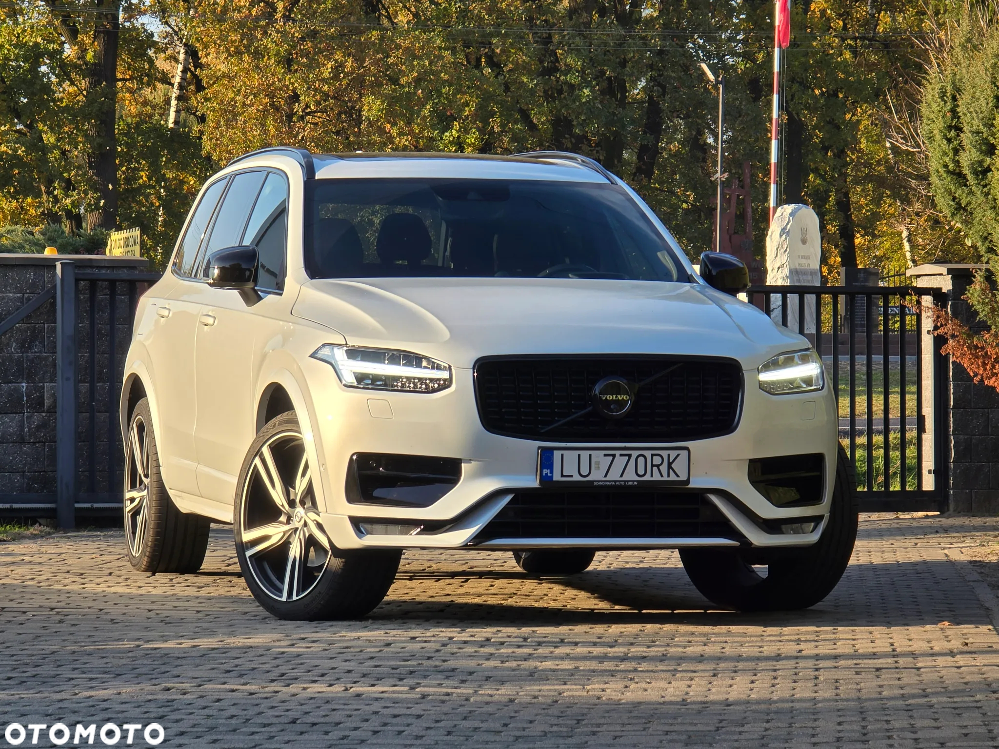 Volvo XC 90 T6 AWD R-Design 7os - 33