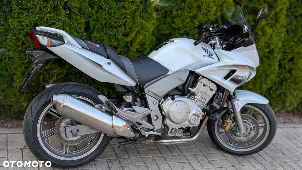 Honda CBF - 32