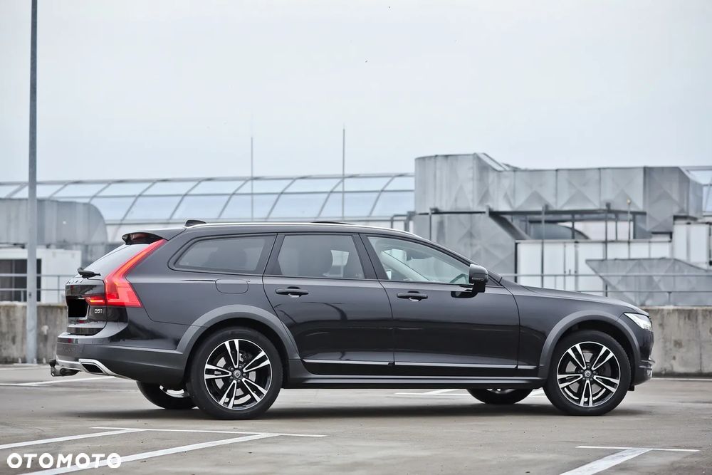 Volvo V90 Cross Country D5 SCR AWD Pro - 17