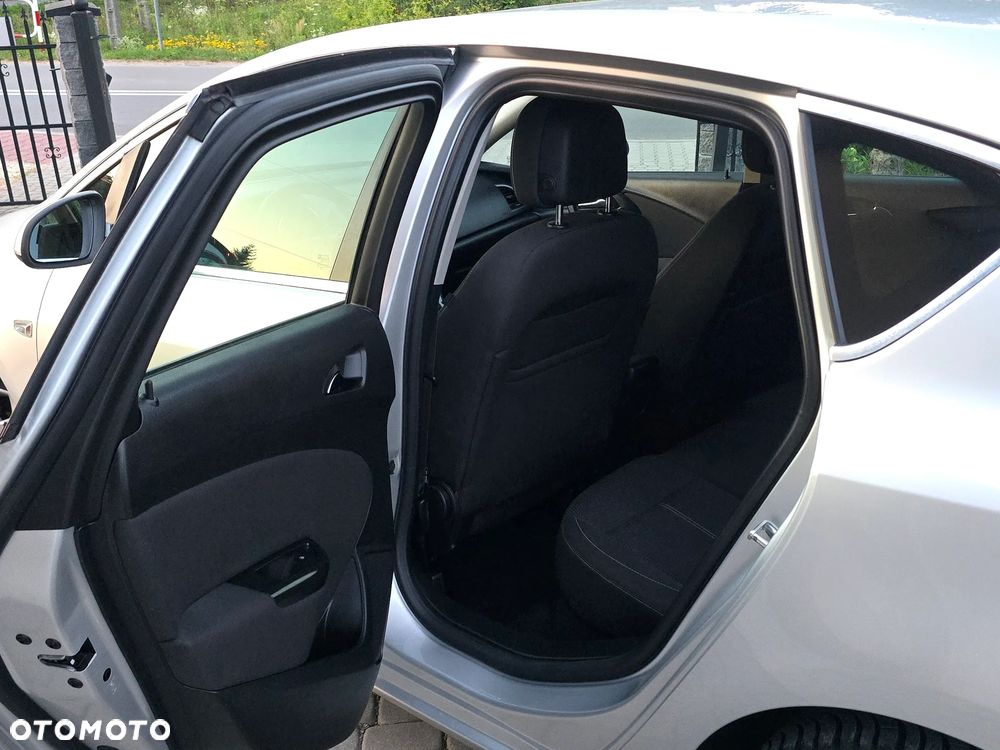 Opel Astra 1.4 Cosmo - 19
