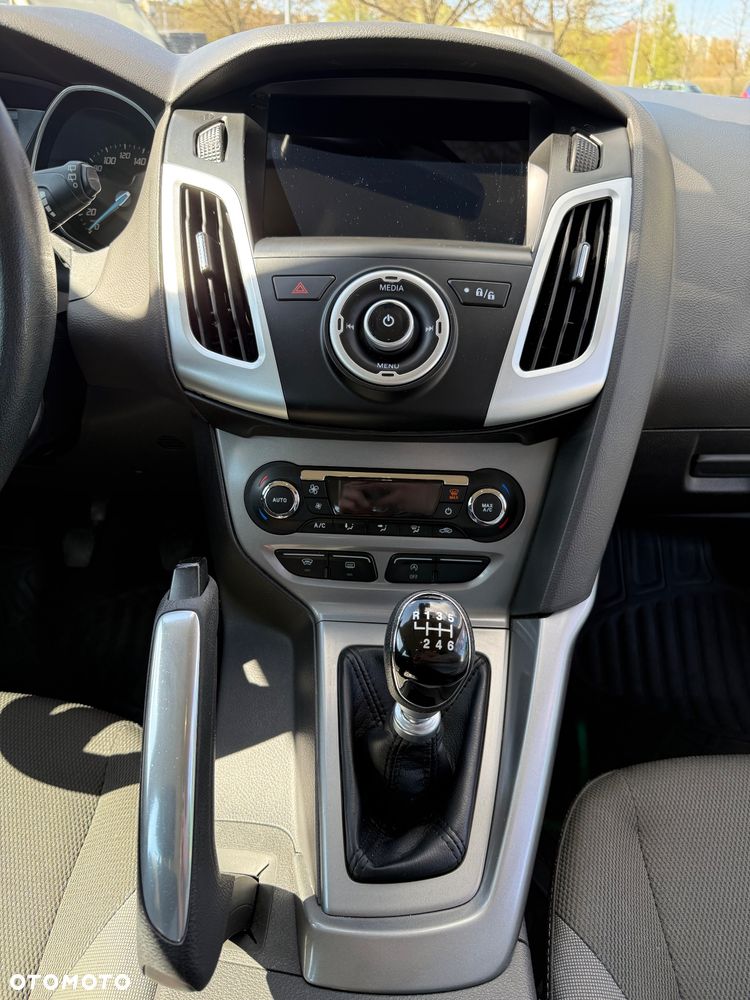 Ford Focus 1.6 EcoBoost Trend - 20