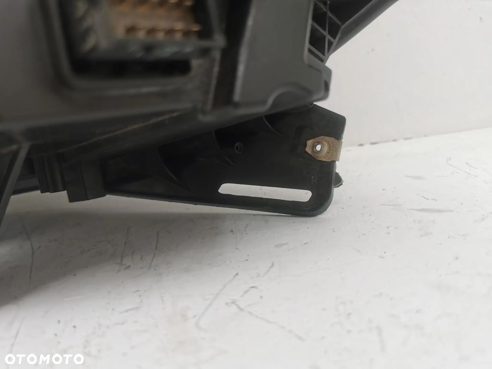 Lampa Opel Zafira C soczewka 13278772rh  030126320200 prawa przednia - 18