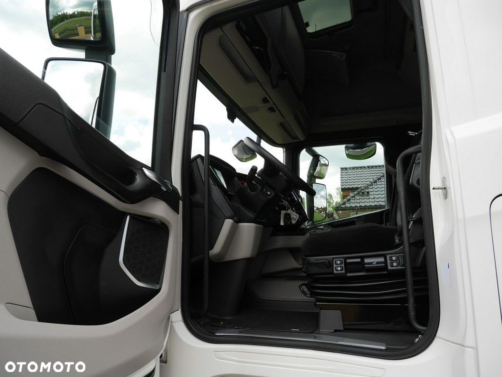 Scania R 450  LOW DECK /NAVI /KLIMA/ VIRTUAL COCKPIT / FULL LED - 17
