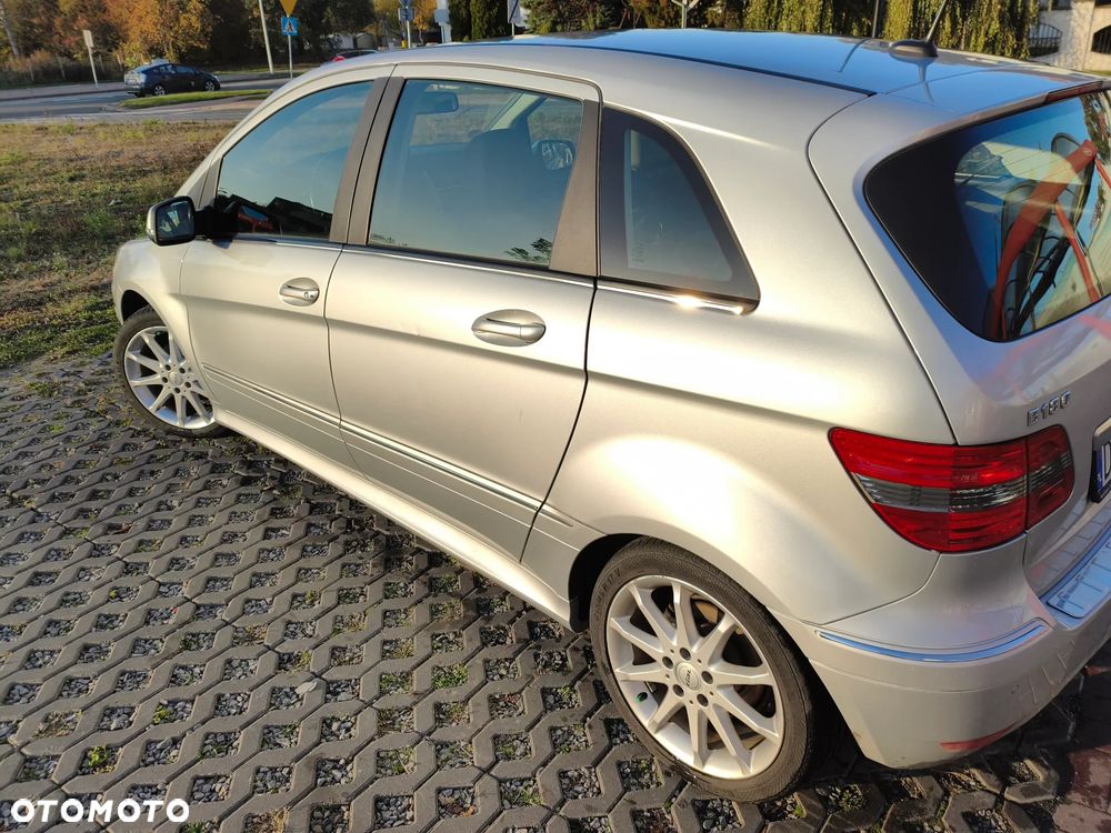 Mercedes-Benz Klasa B 180 EU5 - 28