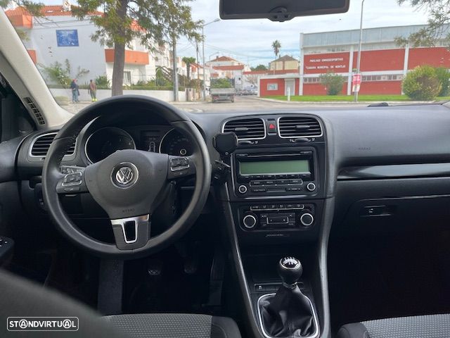 VW Golf Variant 1.6 TDi Confortline - 13