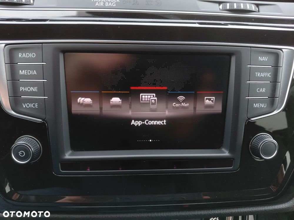 Volkswagen Touran - 15