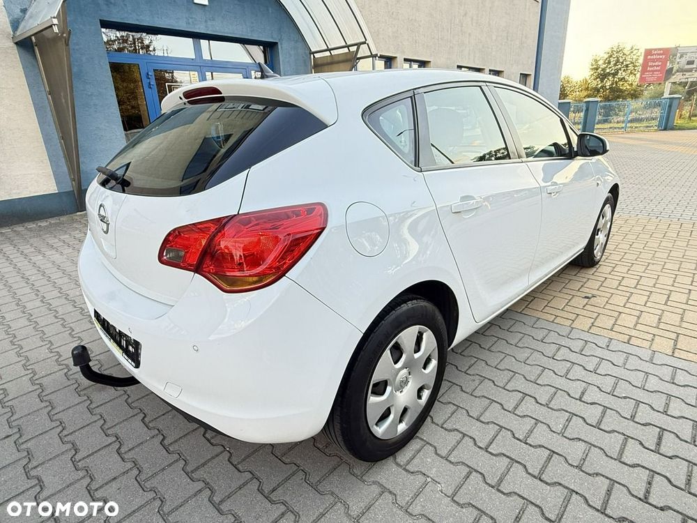 Opel Astra - 4