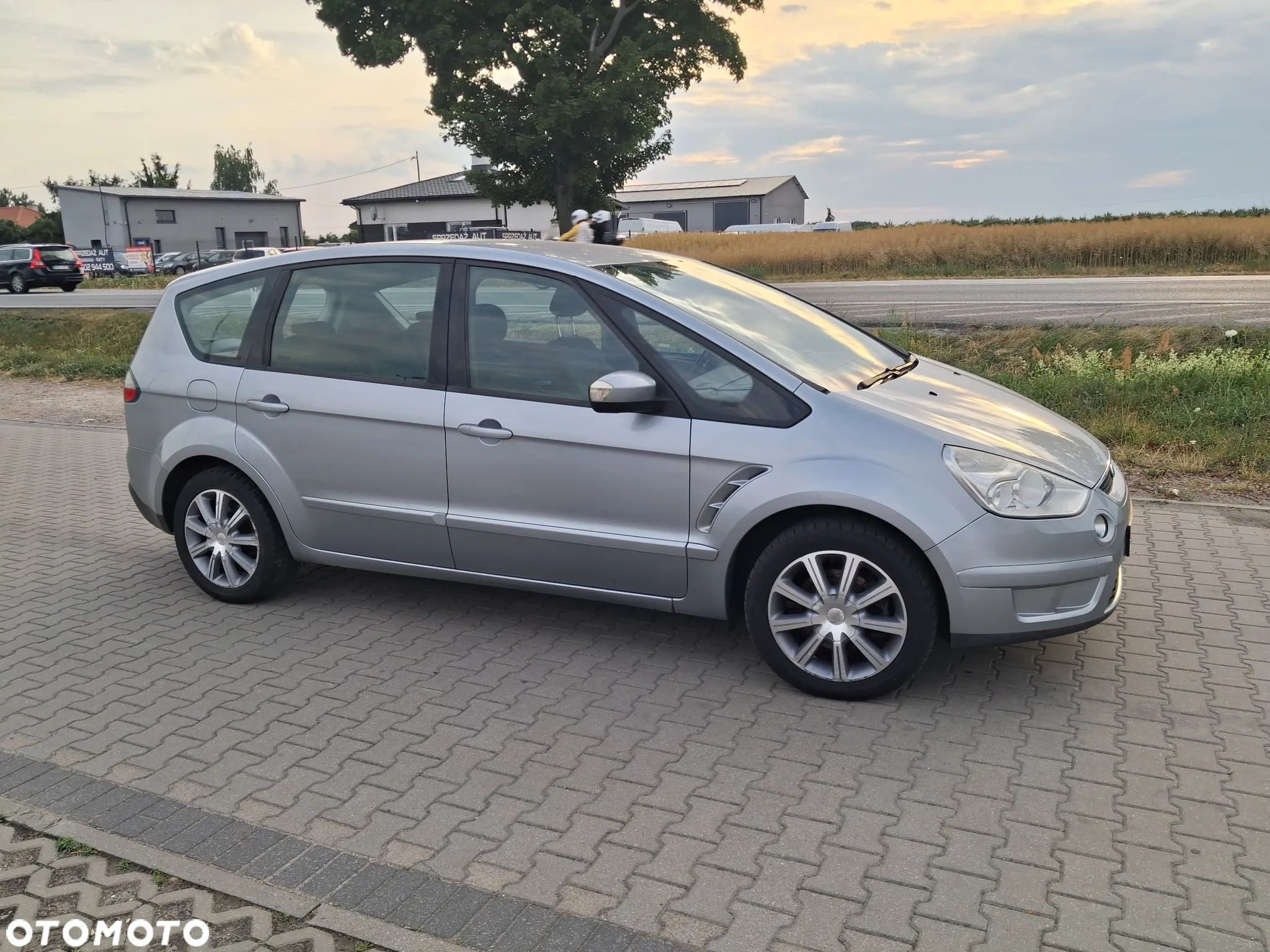 Ford S-Max 2.0 Ambiente - 1