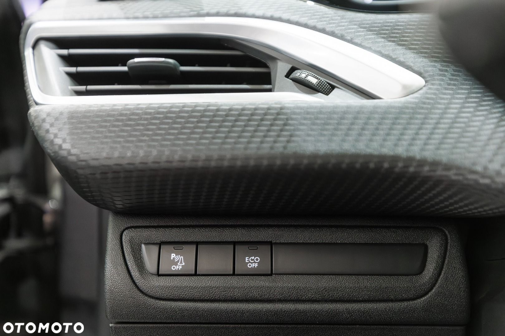 Peugeot 2008 - 29