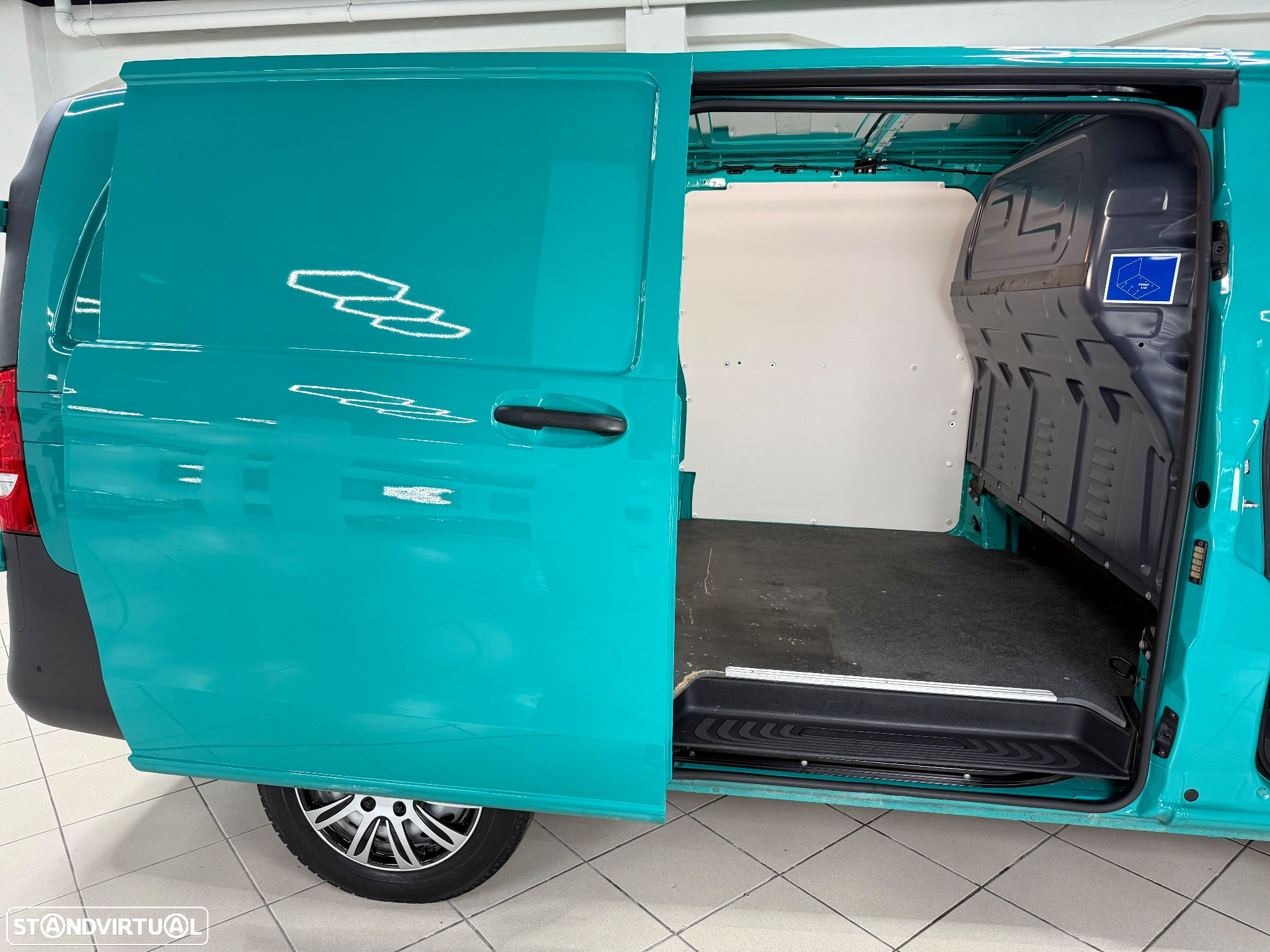 Mercedes-Benz Vito 114 CDI Caixa Automatica - 23