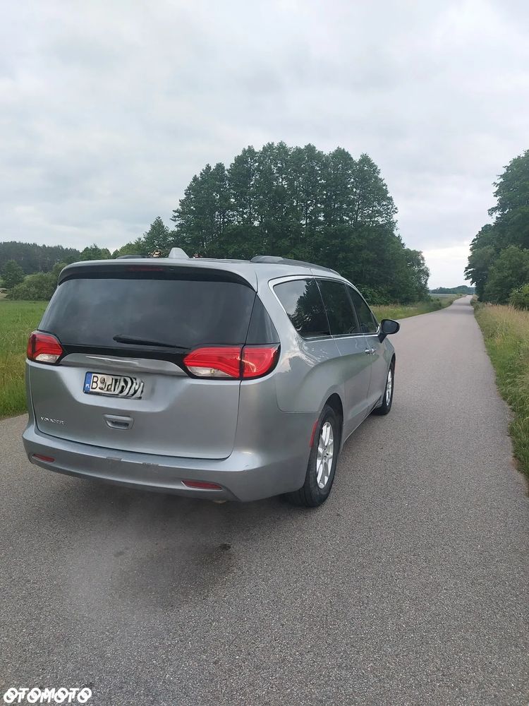Chrysler Voyager - 4