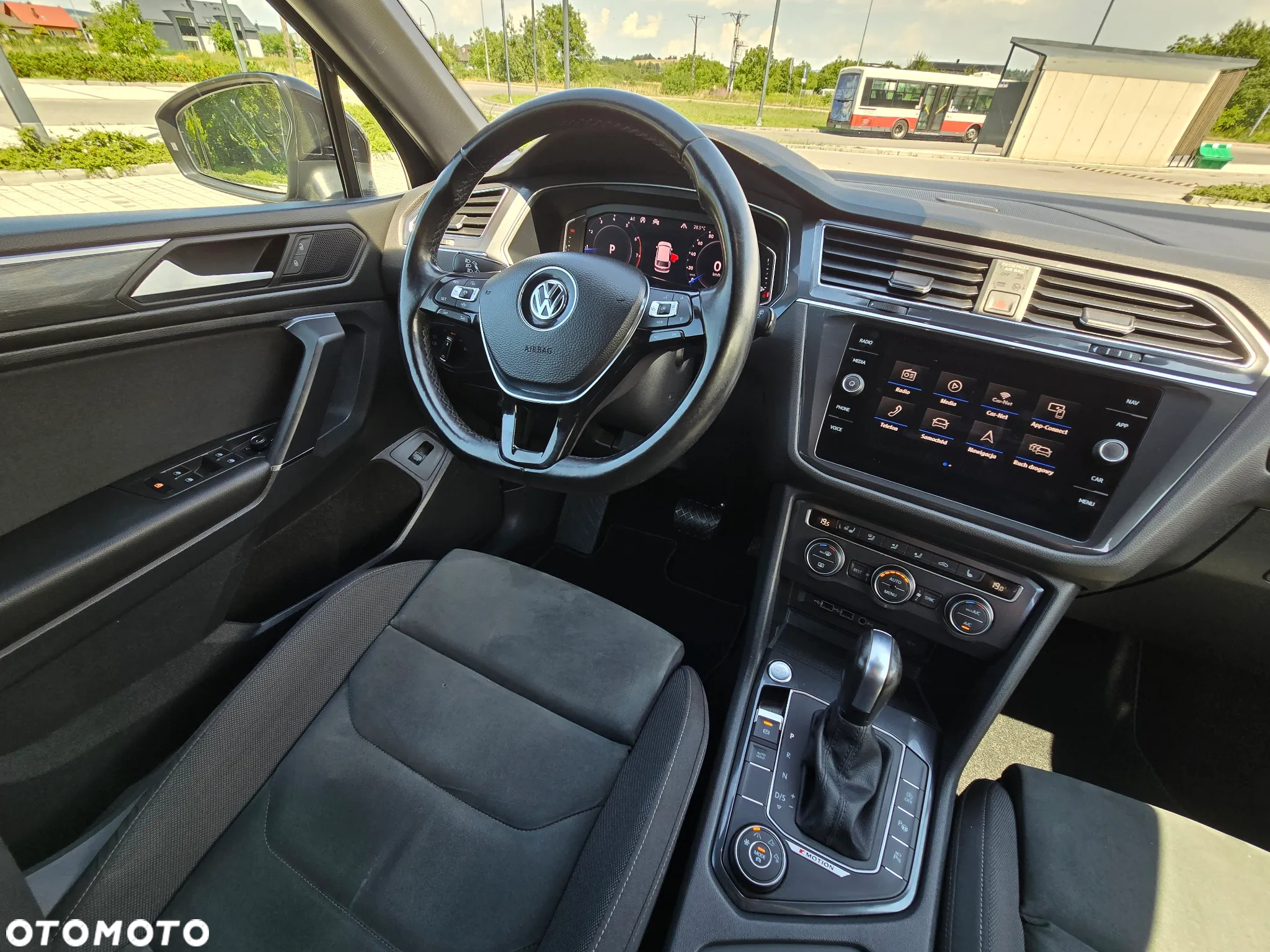 Volkswagen Tiguan Allspace 2.0 TSI 4Mot Highline DSG - 11