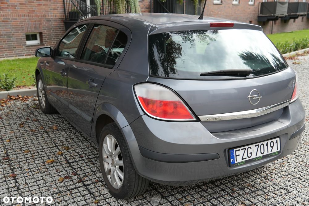 Opel Astra 1.4 Enjoy - 2