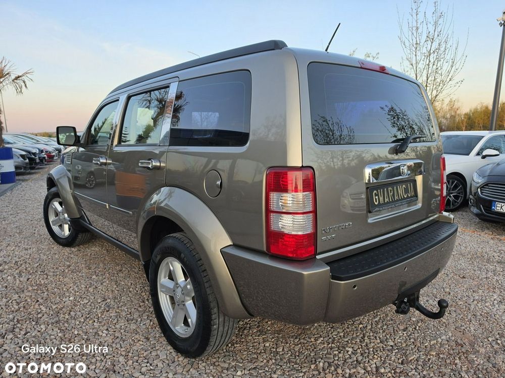 Dodge Nitro - 8