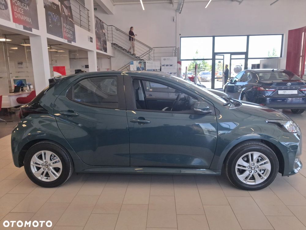 Toyota Yaris - 4