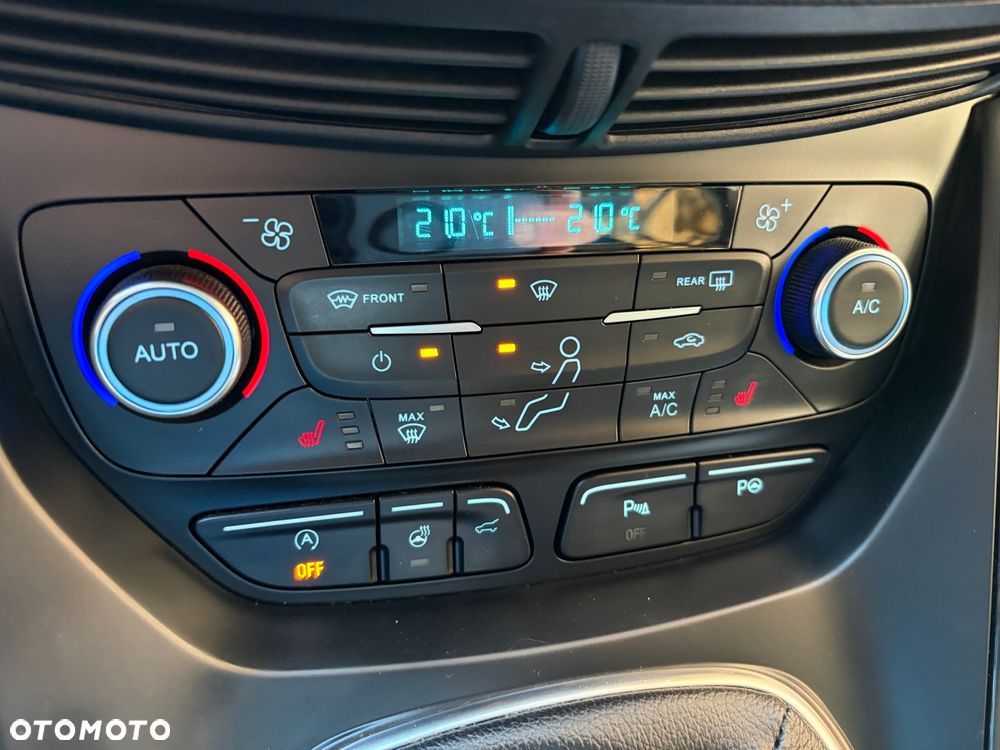 Ford Kuga 1.5 EcoBoost 2x4 Titanium - 33