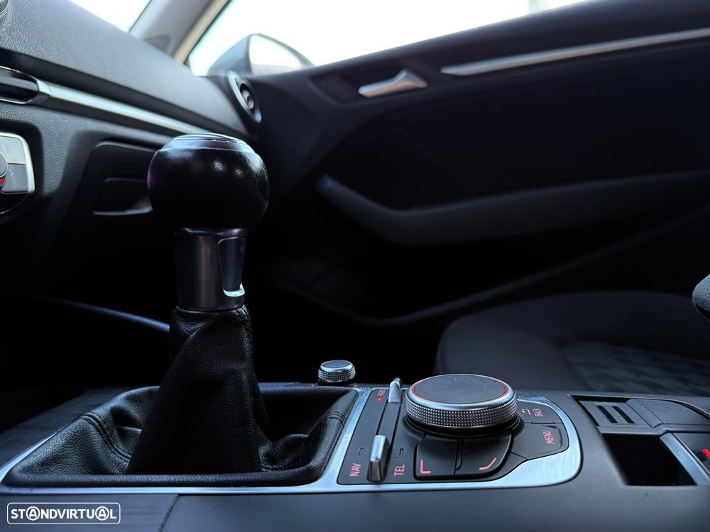 Audi A3 1.6 TDI Attraction - 28