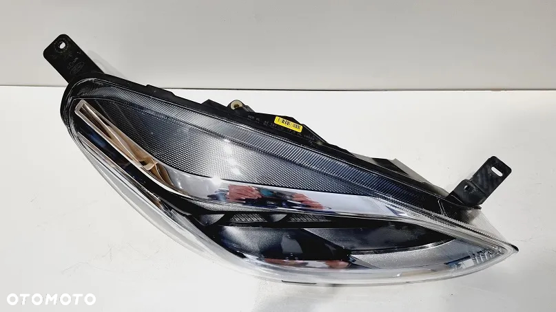 REFLEKTOR PRAWY FULL LED FORD FIESTA MK8 EUROPA - 2