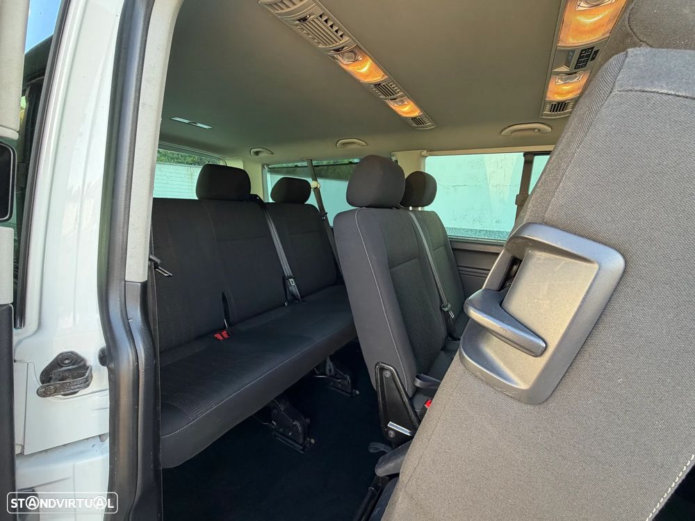 VW Transporter Caravelle Longa EU6 Comfortline - 9