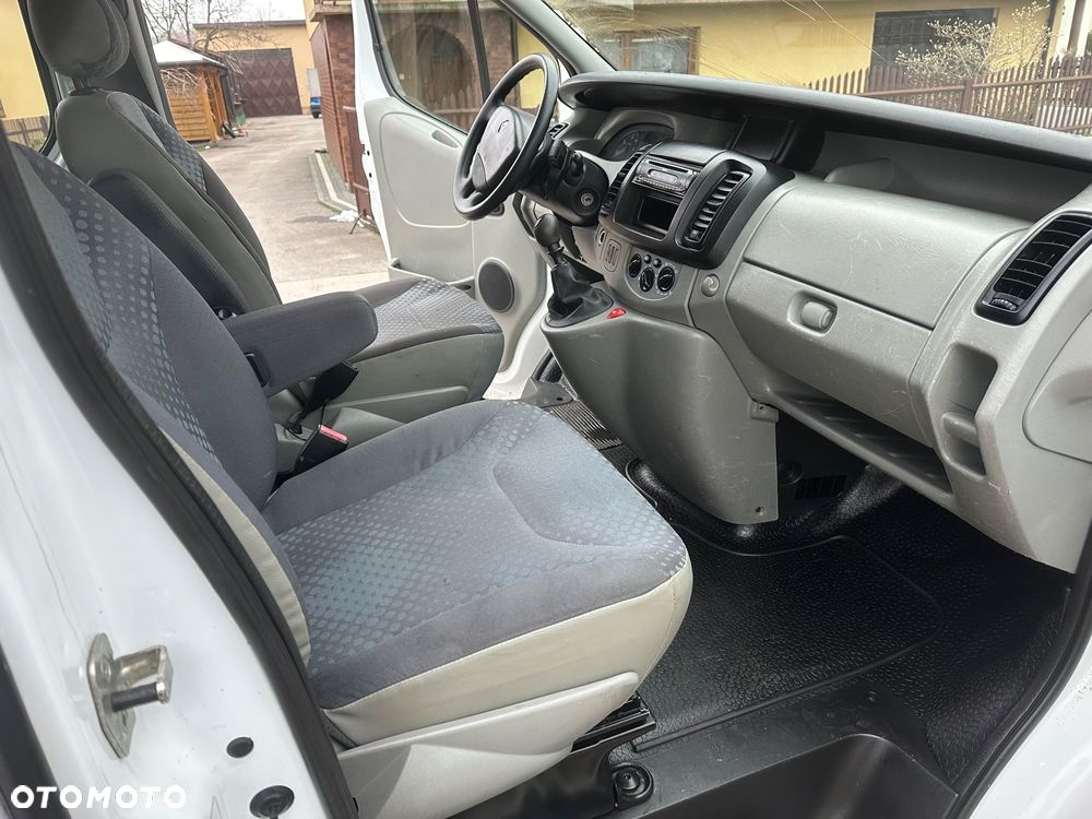 Renault Trafic - 14