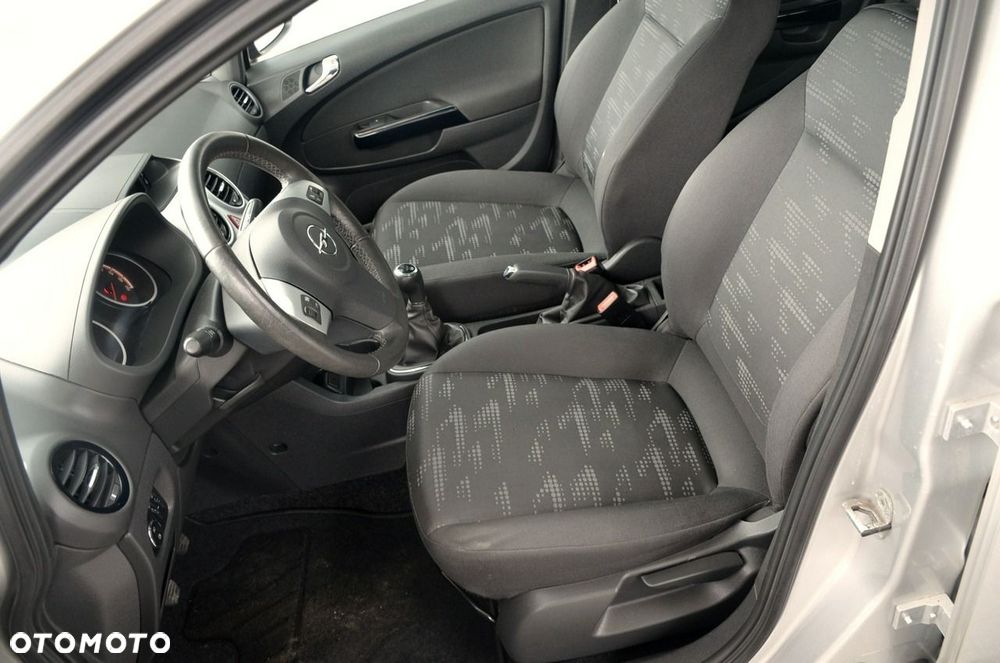 Opel Corsa - 13